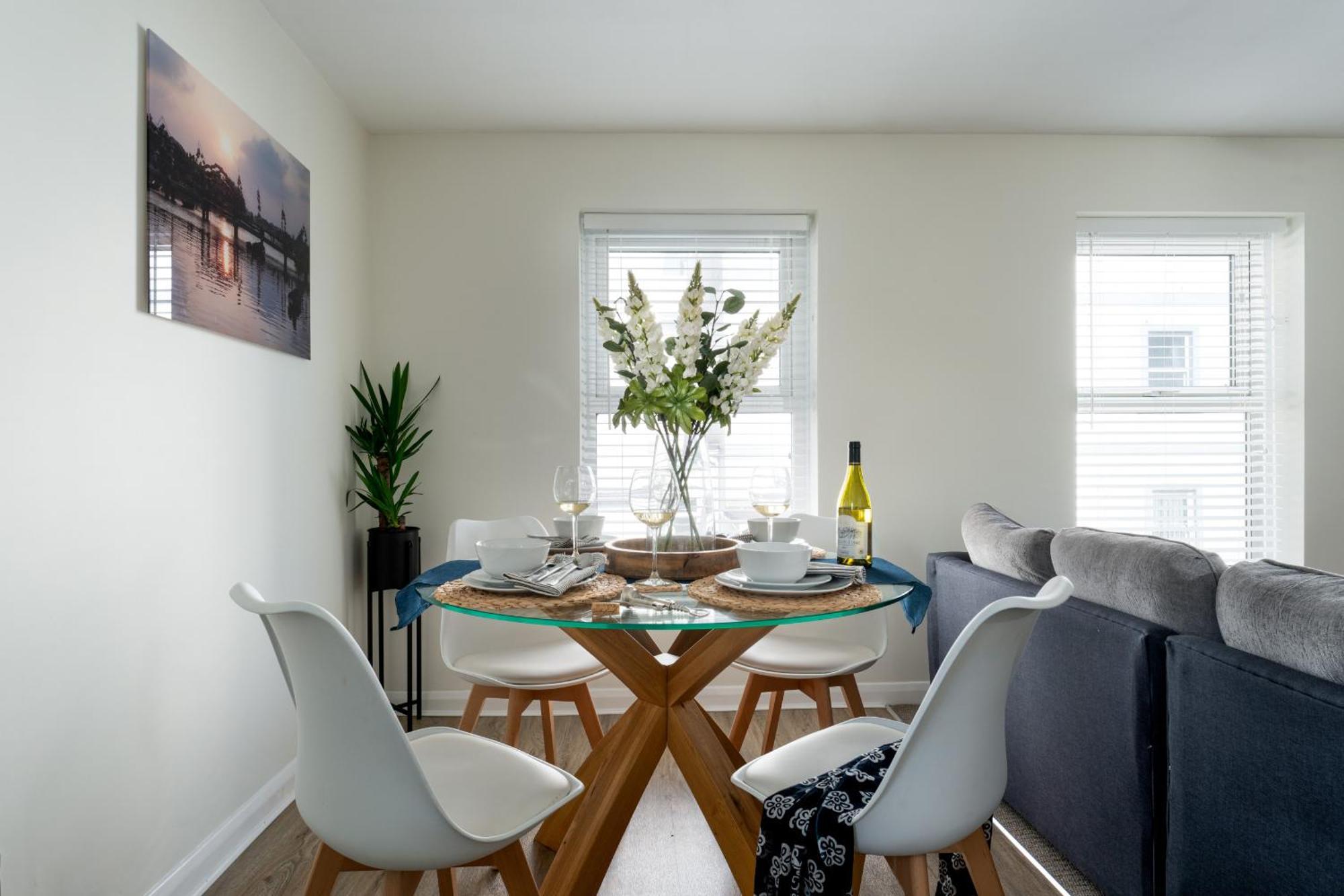 Lawsons Place - Family-Friendly Apartment With Parking On Babbacombe Downs In Torquay Extérieur photo