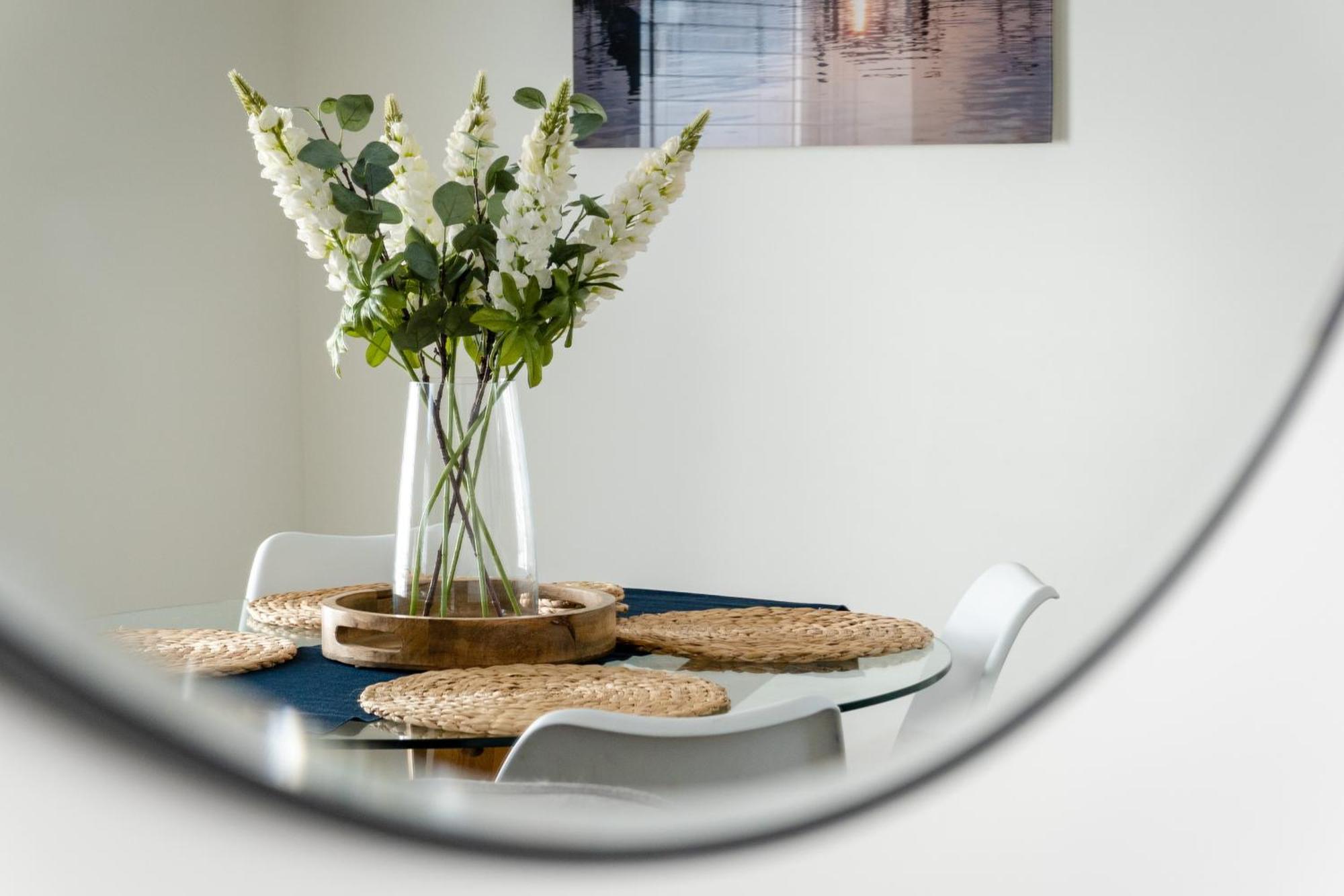 Lawsons Place - Family-Friendly Apartment With Parking On Babbacombe Downs In Torquay Extérieur photo